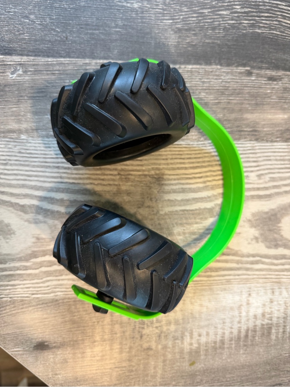 Kids Youth Monster Jam MONSTER TRUCK Tire Earmuffs Ear Protection